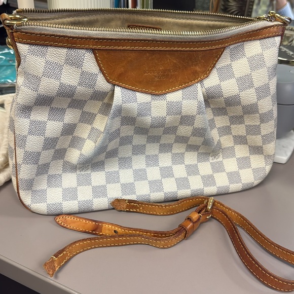 Louis Vuitton Siracusa PM - Picture 5 of 8